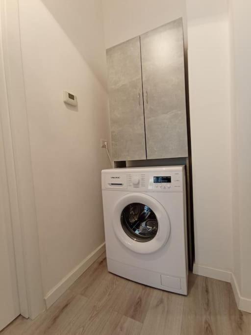 Andrea Central Apartment Bari Buitenkant foto