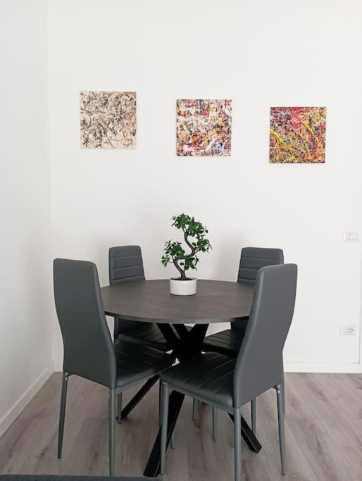 Andrea Central Apartment Bari Buitenkant foto